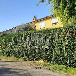 Appartement Ma Maison Fleurie Proche Aéroport, Eurexpo, Janneyrias